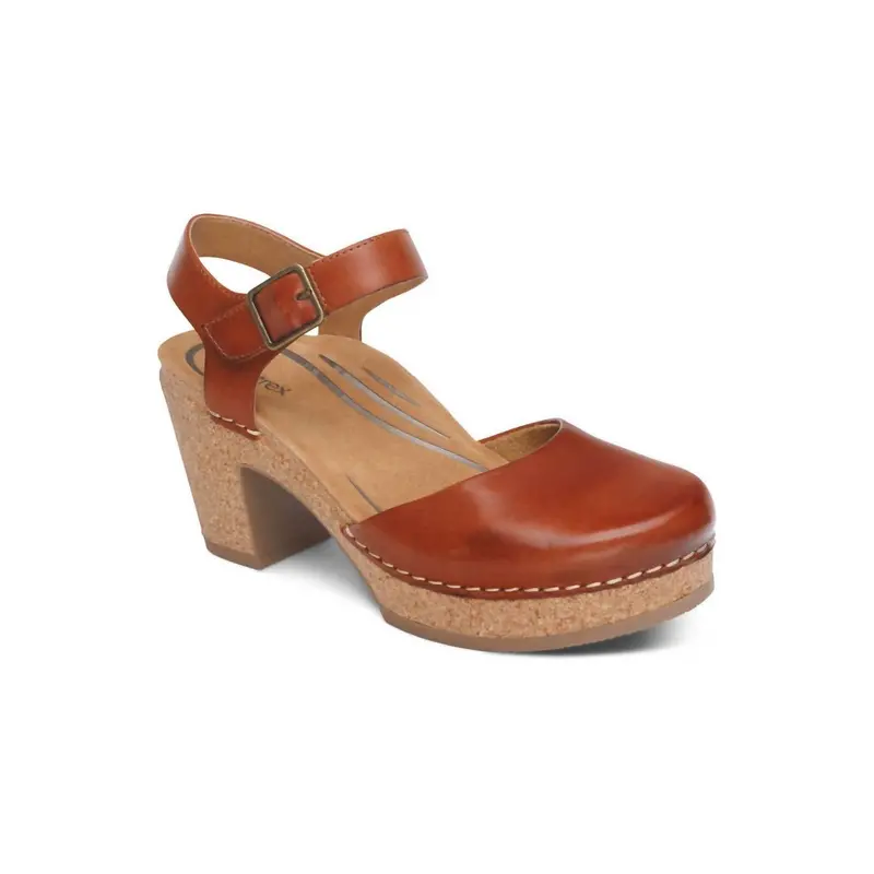 Women's Finley Clogs In Cognac 2