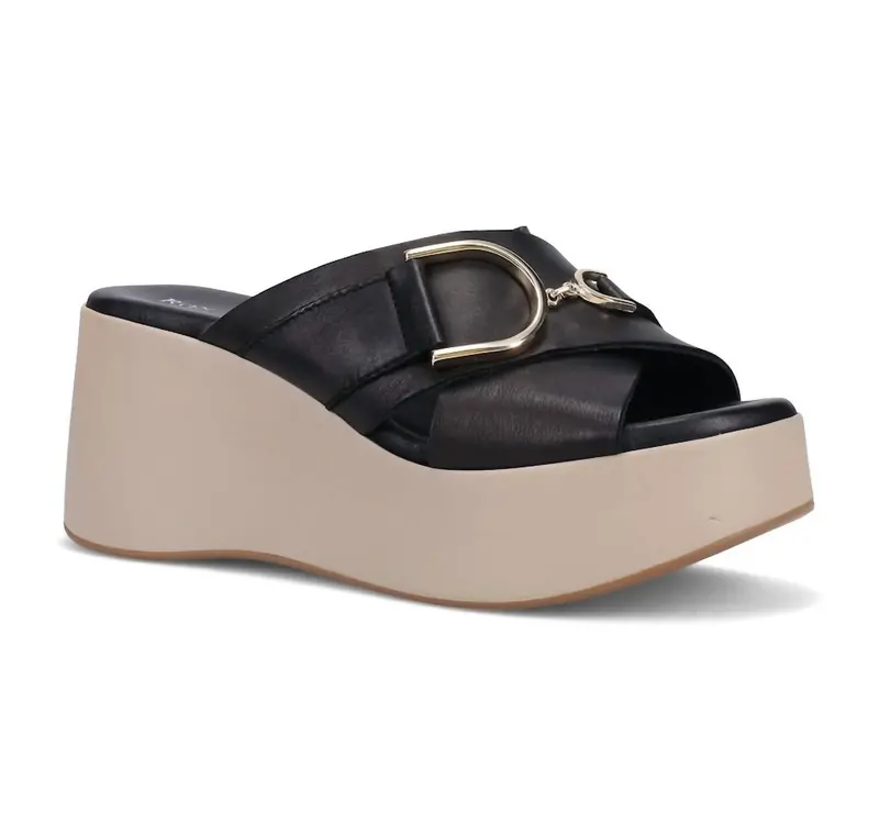 Women's Harlow Sandal In Black 1