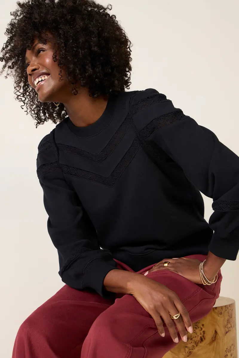 Women's Isles Sweatshirt 1
