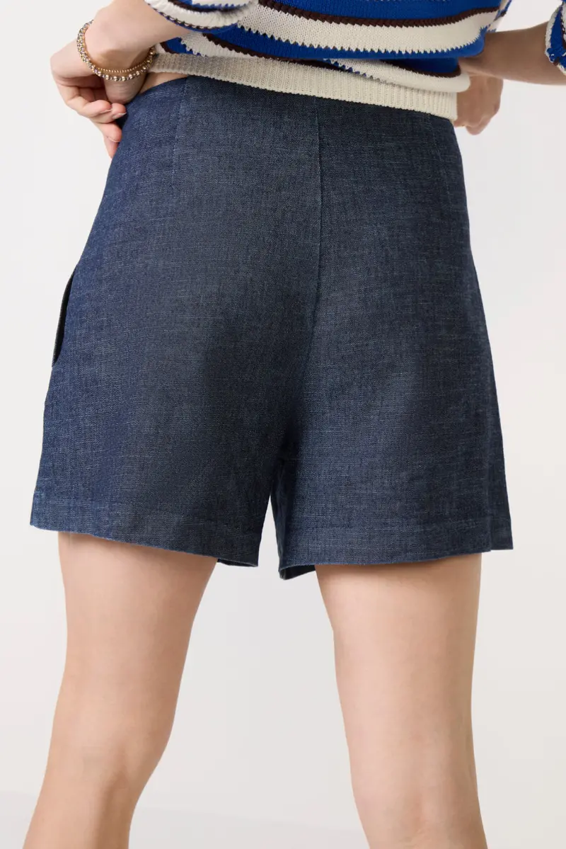 Women's Josi A Line Short 3
