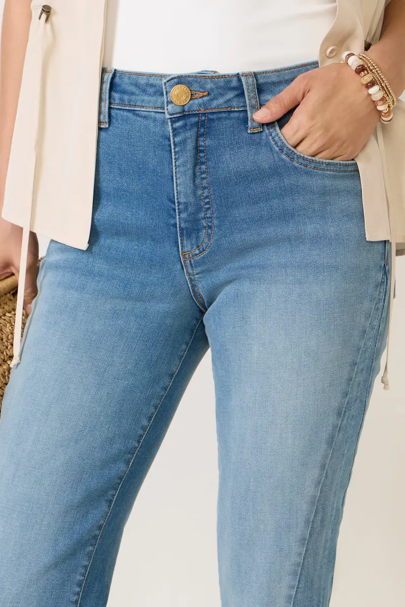 Women's Kelly Bootcut Jean 5