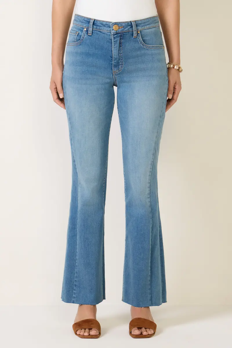 Women's Kelly Bootcut Jean 6