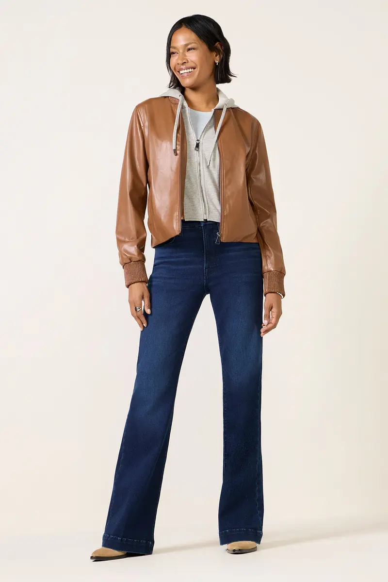 Women's Legs Flare Jean 1