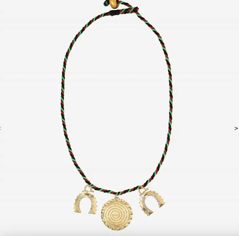 Women's Medal Necklace In Gold 1