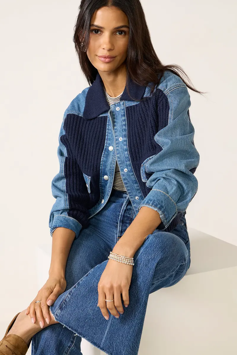 Women's Moving Up Jacket 1