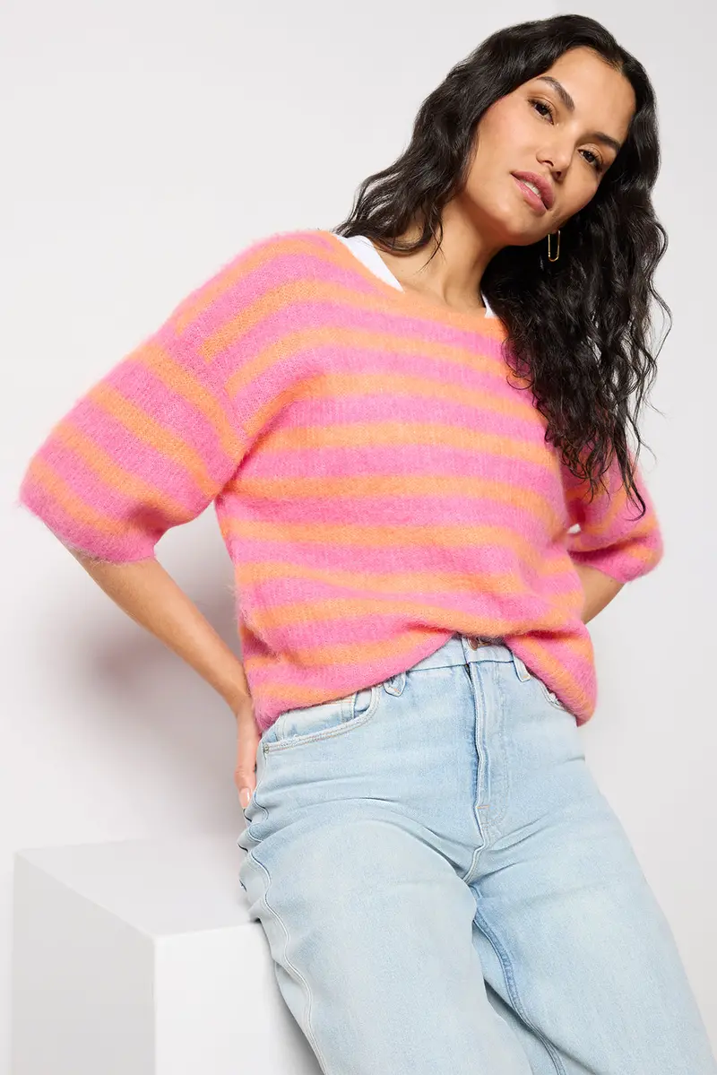 Women's Nenybay Short Sleeve Pullover 1