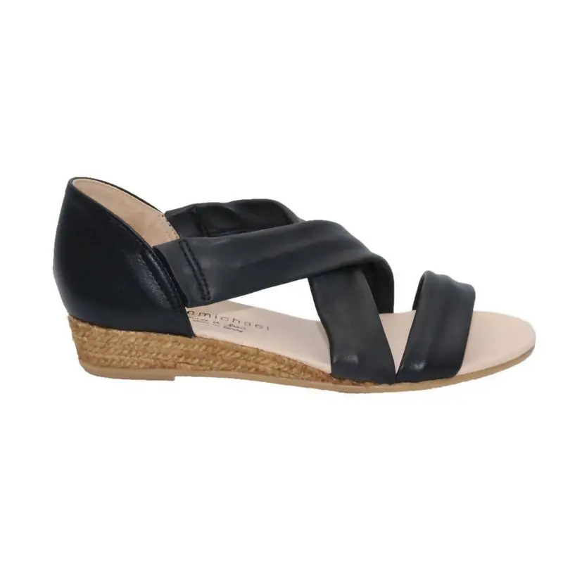 Women's Nettie Sandal In Black 1