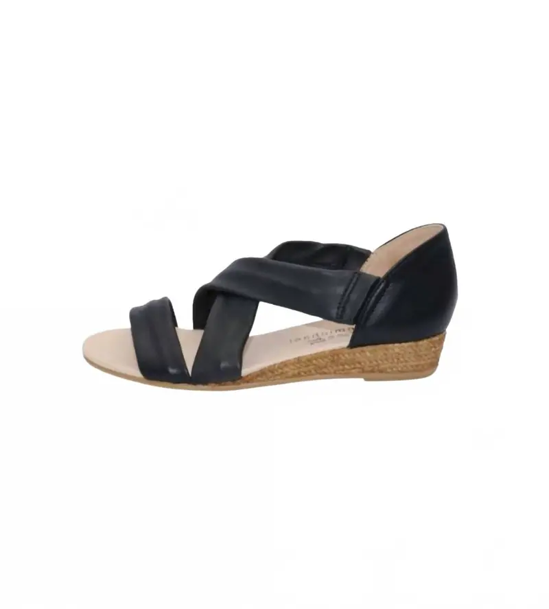 Women's Nettie Sandal In Black 2