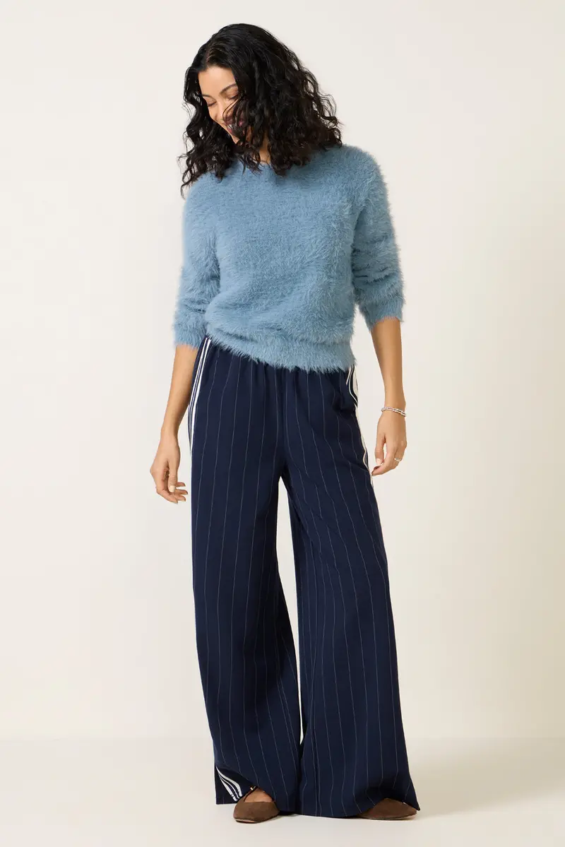 Women's Penny Fuzzy Crew Sweater Top 1