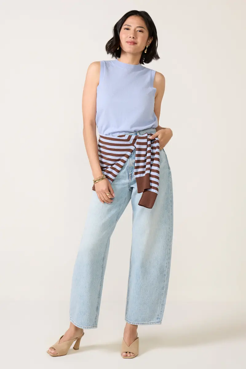 Women's Petite Wes Barrel Jean 1