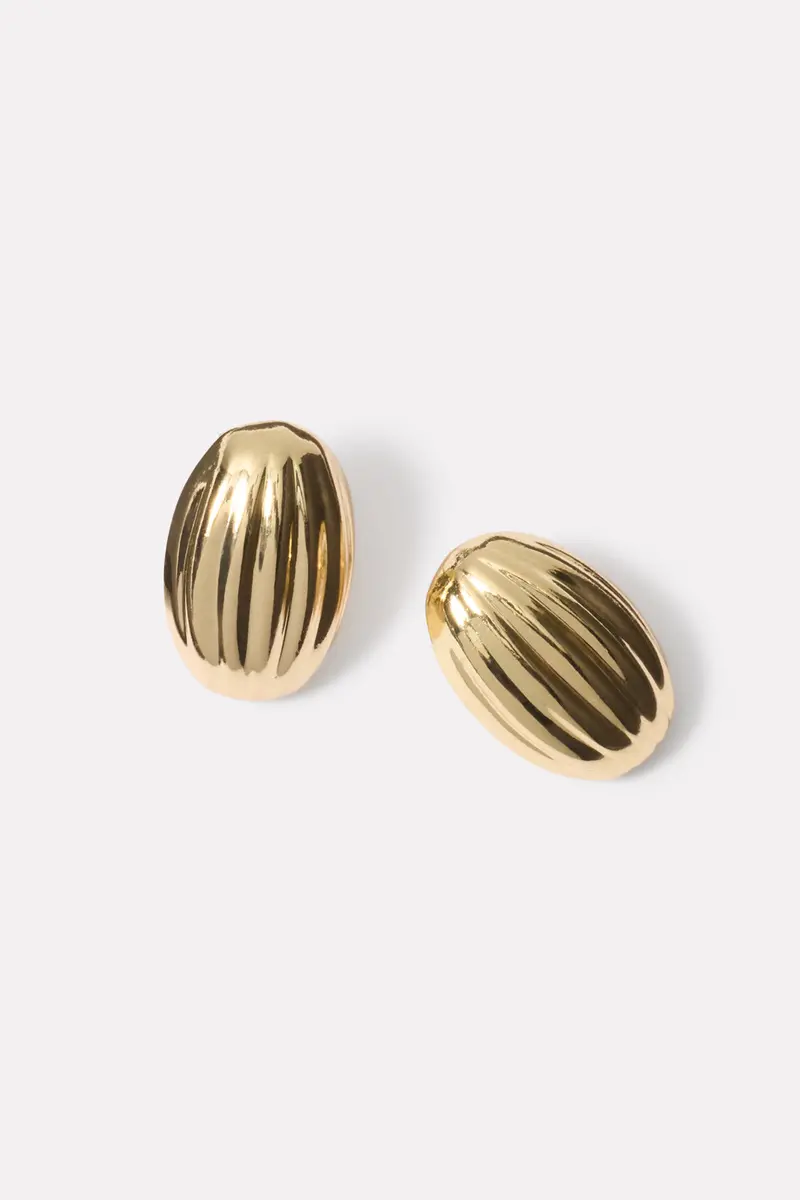 Women's Rhiannon Button Earring 1