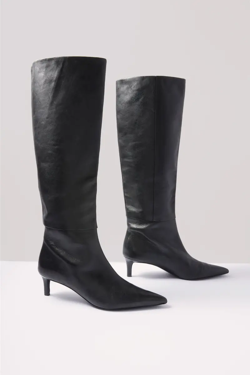 Women's Rose Knee Boot 1