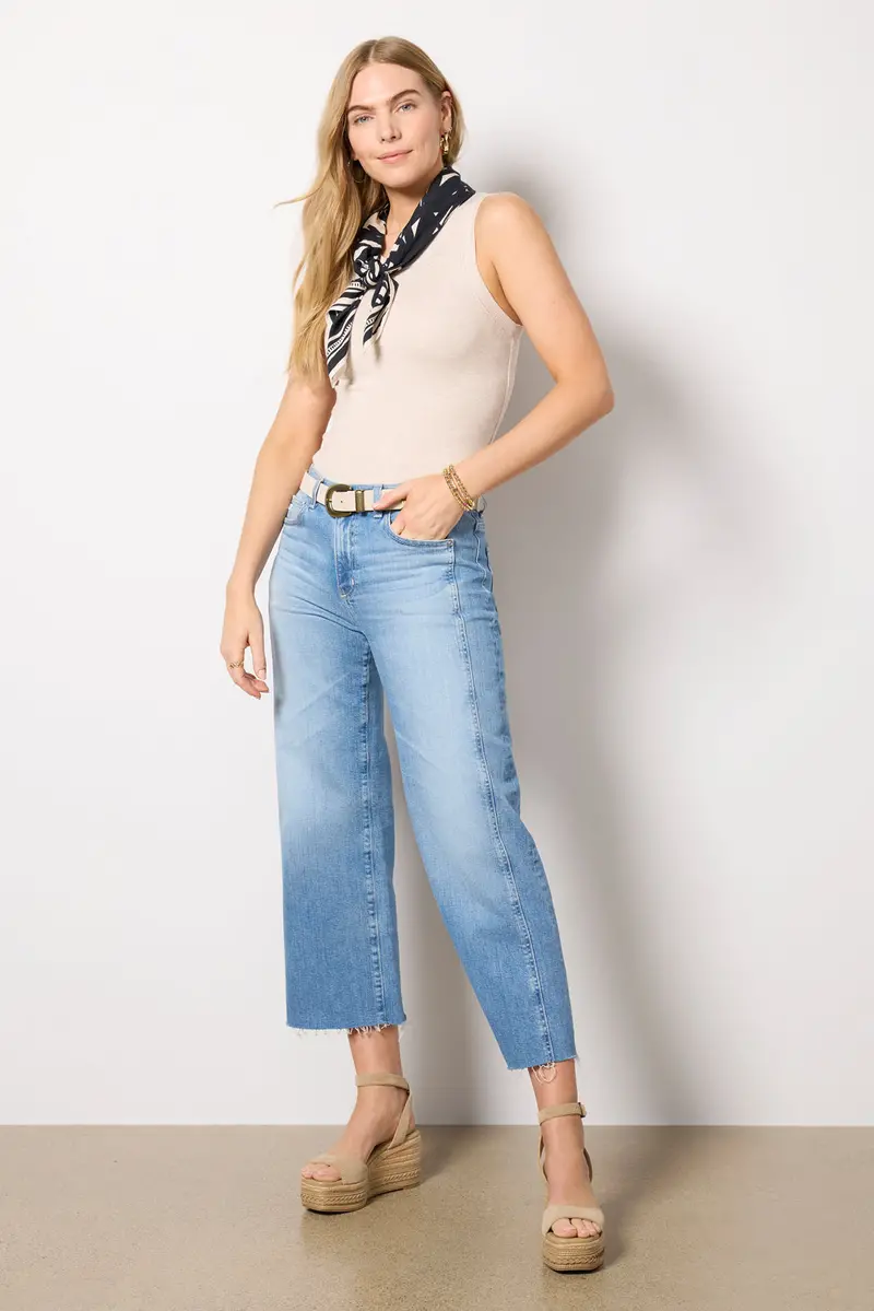 Women's Saige Wide Leg Crop Jeans 1