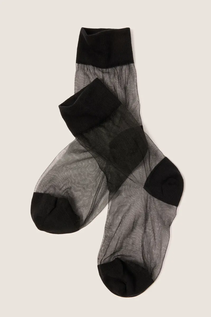 Women's Sheer Sock 1