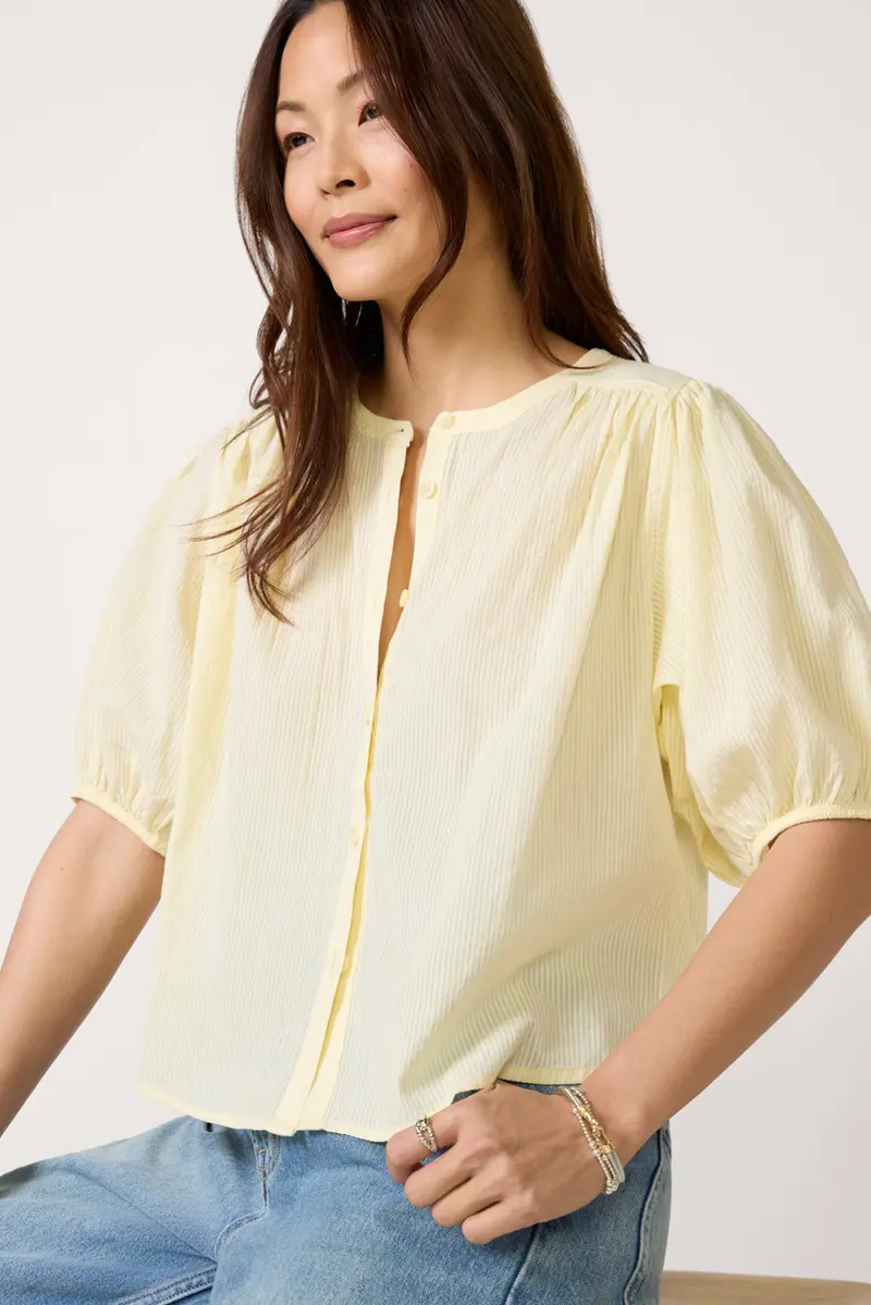 Women's Short Sleeve Button Down Shirt 1