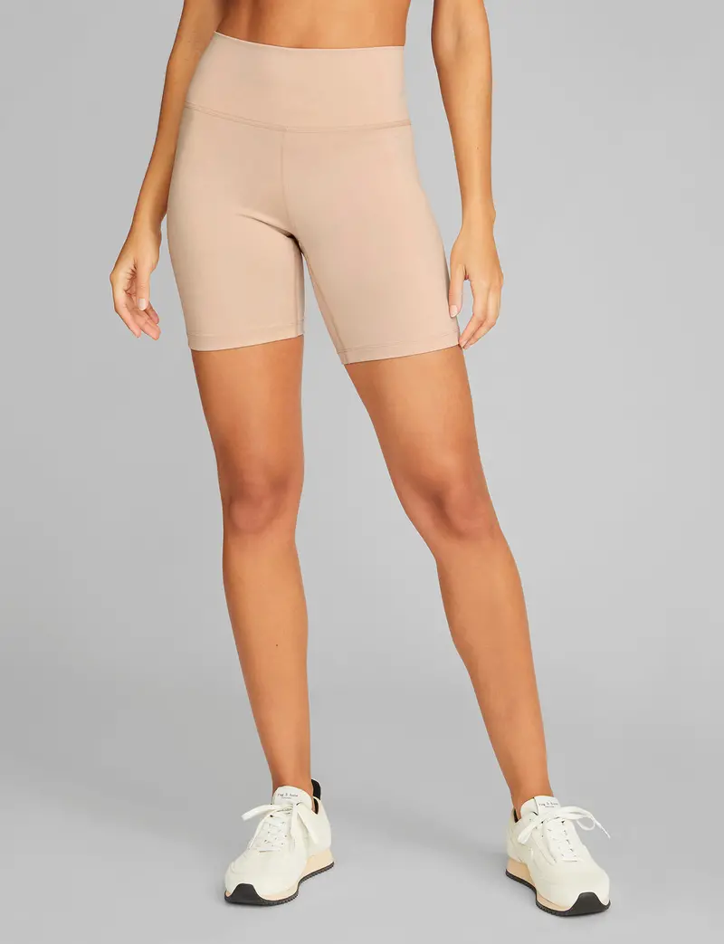 Women's Smoothing Bike Short 1