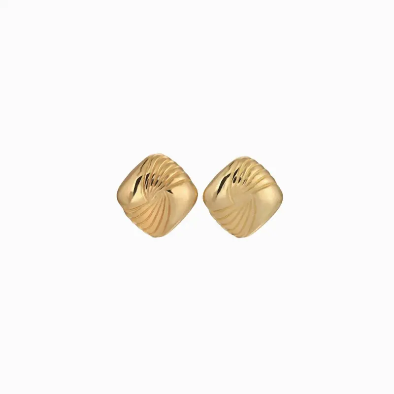 Women's Tabi Earrings In Gold 1