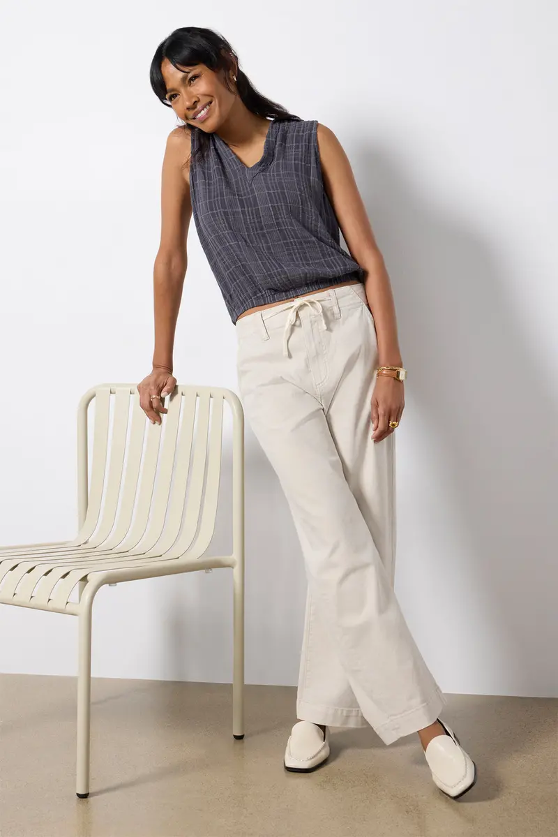 Women's Textured Collar Tank Top 1