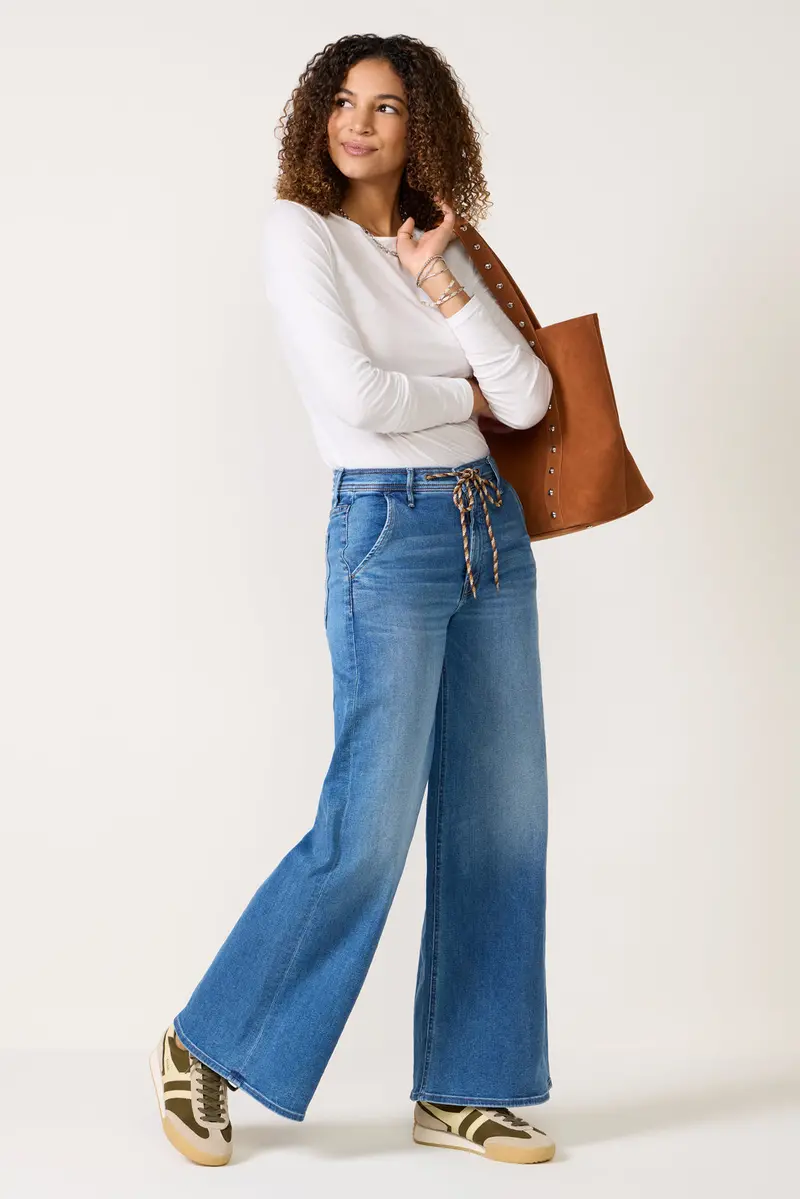 Women's The Drawn Undercover Prep Sneak Jeans 1