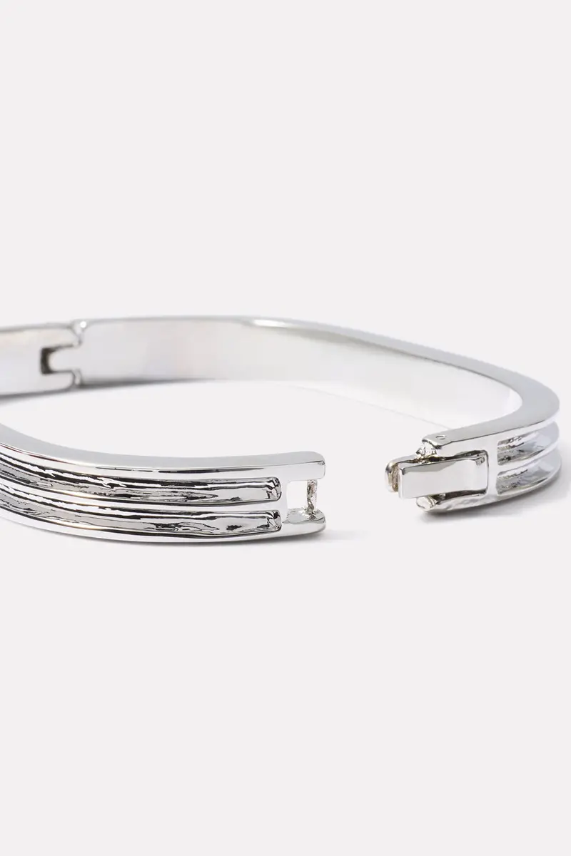 Women's Tribeca Ribbed Bangle 1