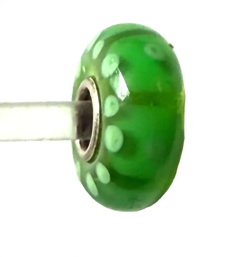 Women's Universal Unique Stripe Dot Bead Charm In Green 1