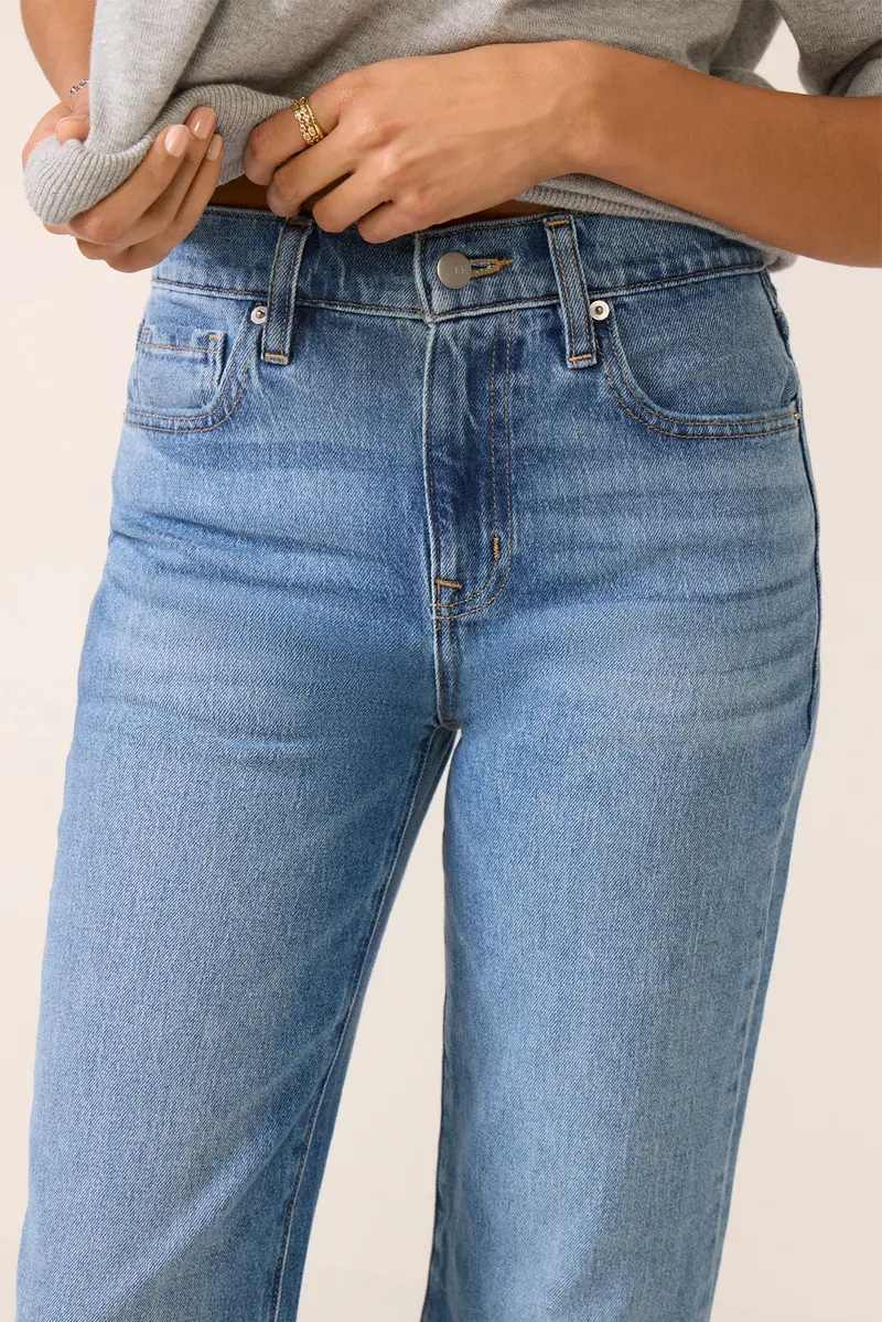 Women's Vintage Bootcut Jean 30' 2