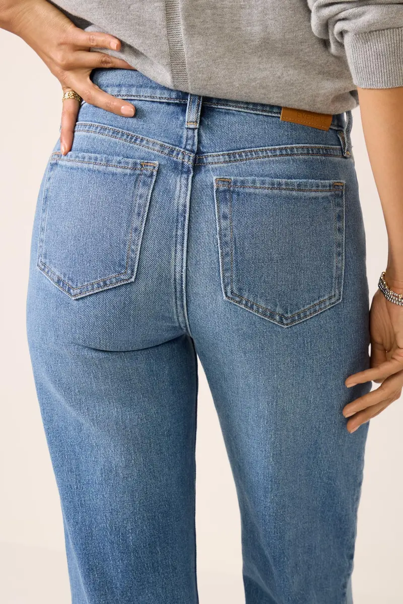 Women's Vintage Bootcut Jean 30' 3