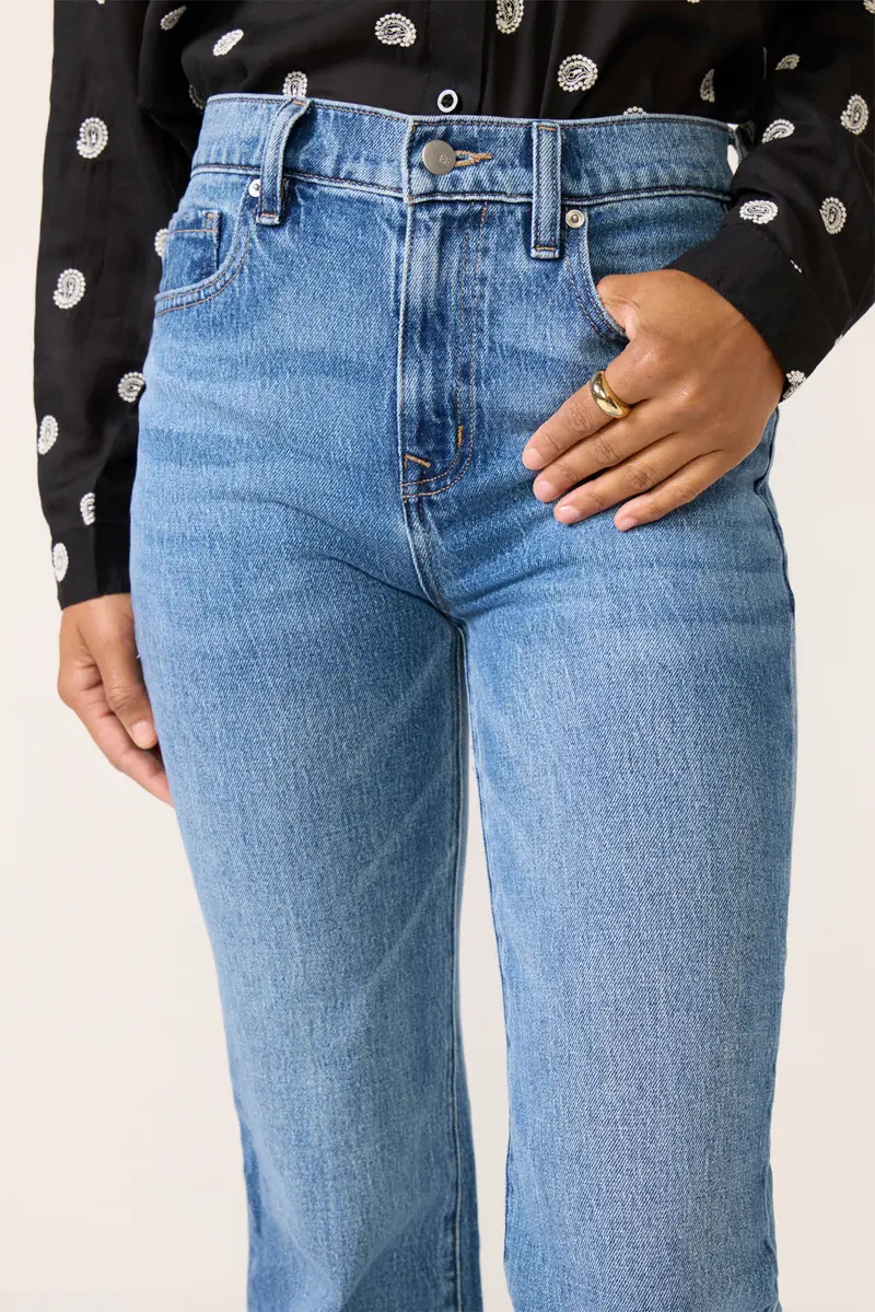 Women's Vintage Bootcut Jean 34' 2