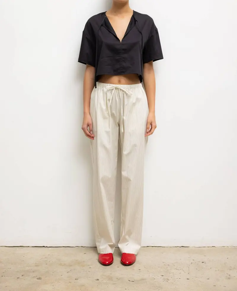 Yoko Tie Cropped Top In Black 1